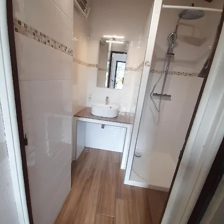 Dans Avec Piscines 4-6 Personnes Briloc