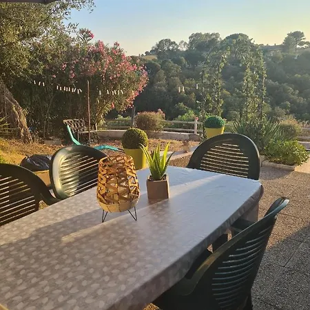 Dans Avec Piscines 4-6 Personnes Briloc Ferienhaus