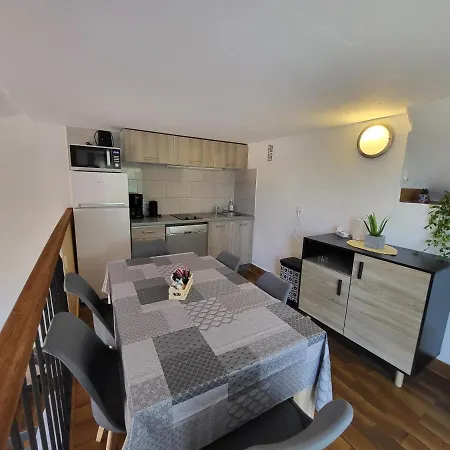 Ferienhaus Dans Avec Piscines 4-6 Personnes Briloc *