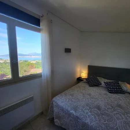 Dans Avec Piscines 4-6 Personnes Briloc