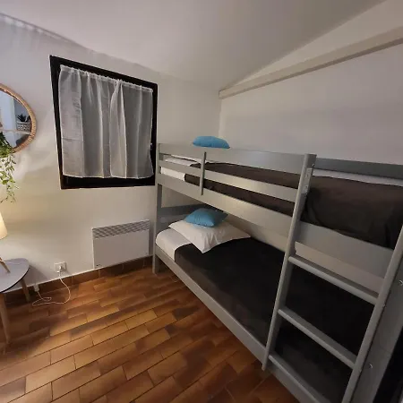 Ferienhaus Dans Avec Piscines 4-6 Personnes Briloc