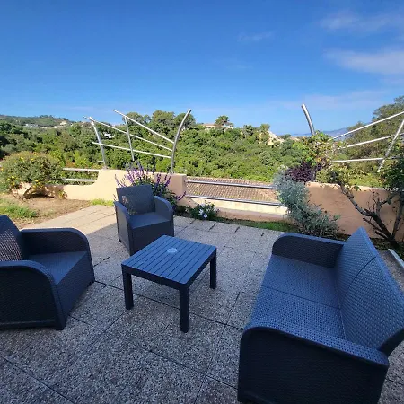 Ferienhaus Dans Avec Piscines 4-6 Personnes Briloc Porticcio (Corsica)