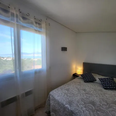 Casa vacanze Dans Avec Piscines 4-6 Personnes Briloc Porticcio (Corsica)