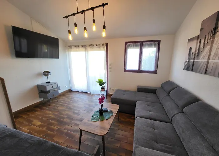 Dans Avec Piscines 4-6 Personnes Briloc