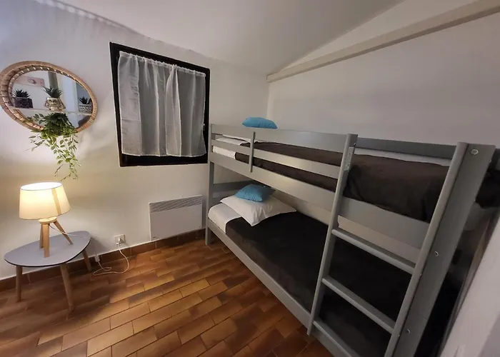 Vakantiehuis Dans Avec Piscines 4-6 Personnes Briloc